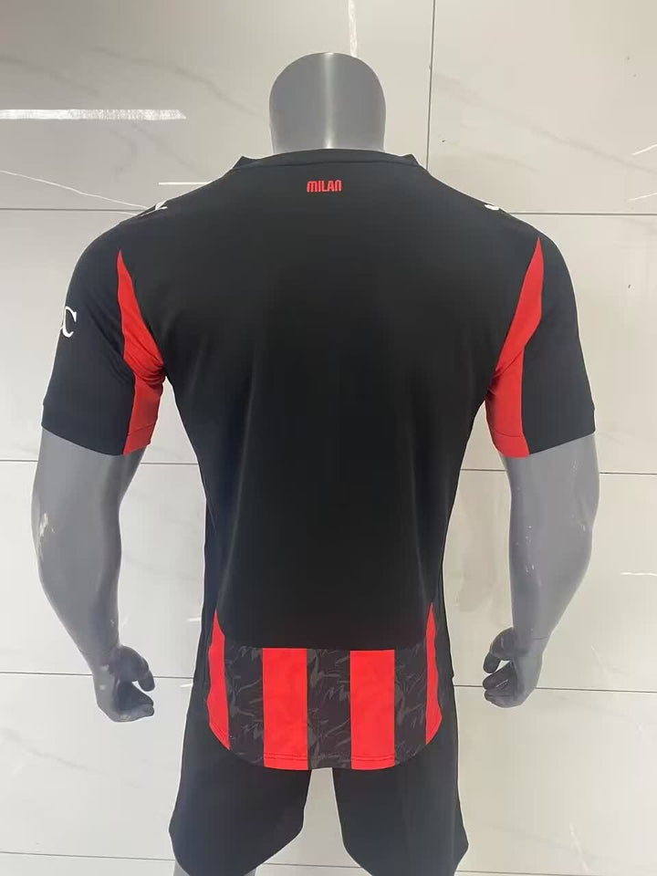 Maillot version joueur domicile AC Milan