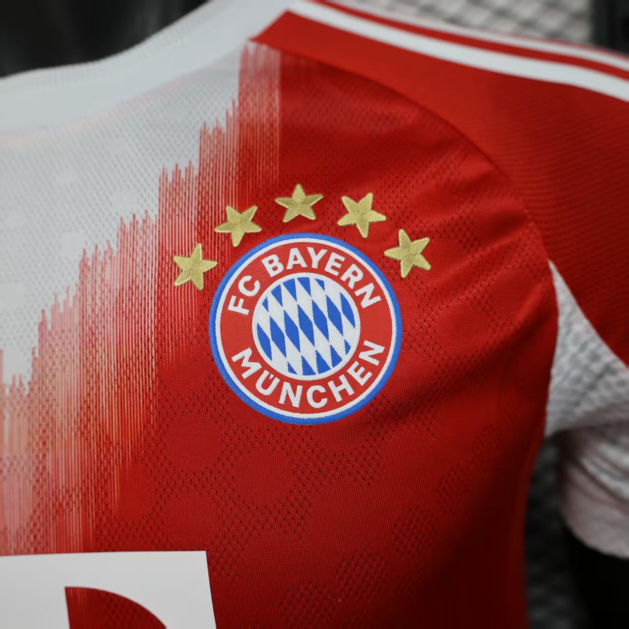 Maillot version joueur  domicile Bayern Munich