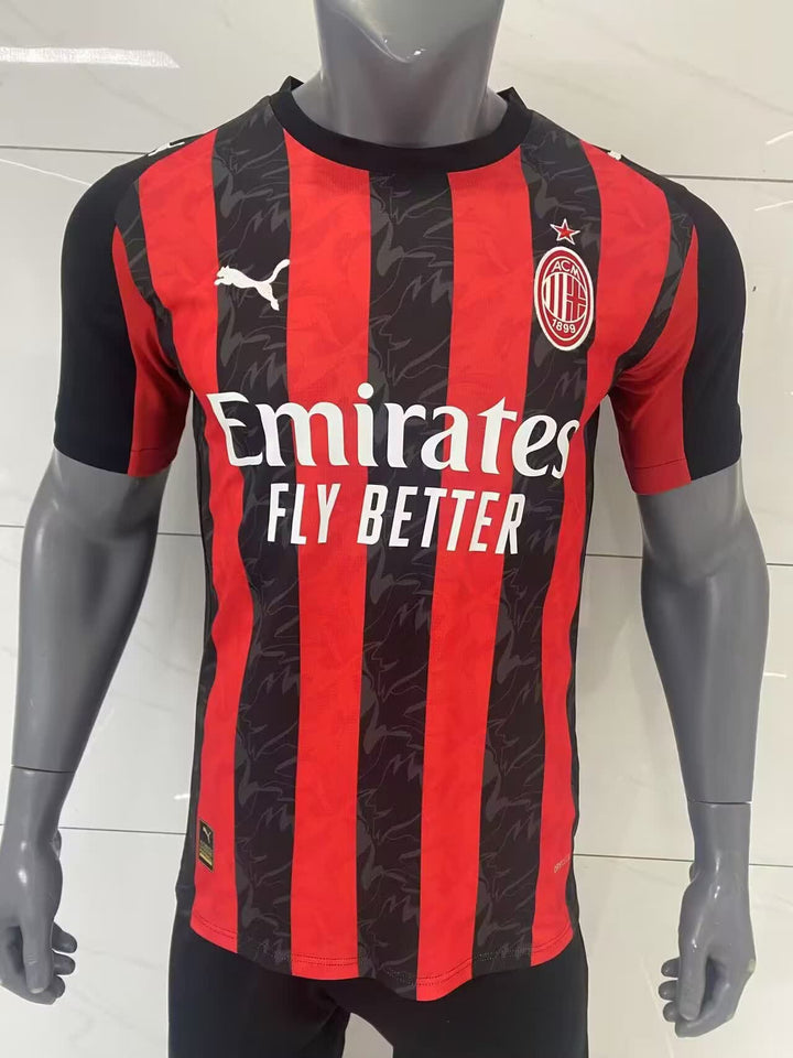 Maillot version joueur domicile AC Milan