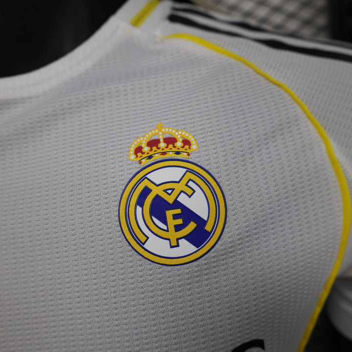 Maillot version joueur  domicile Real Madrid