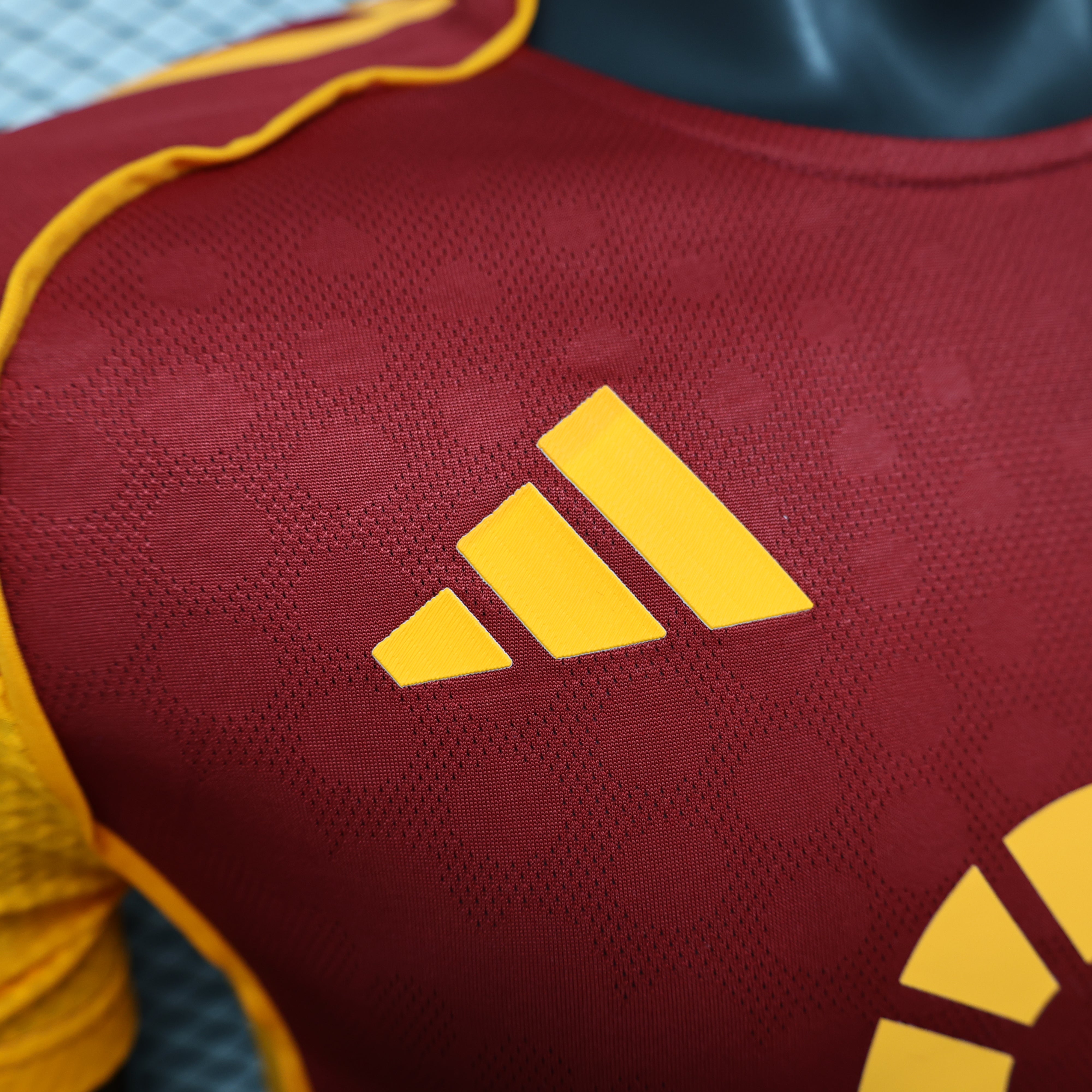 Maillot version joueur domicile AS Roma
